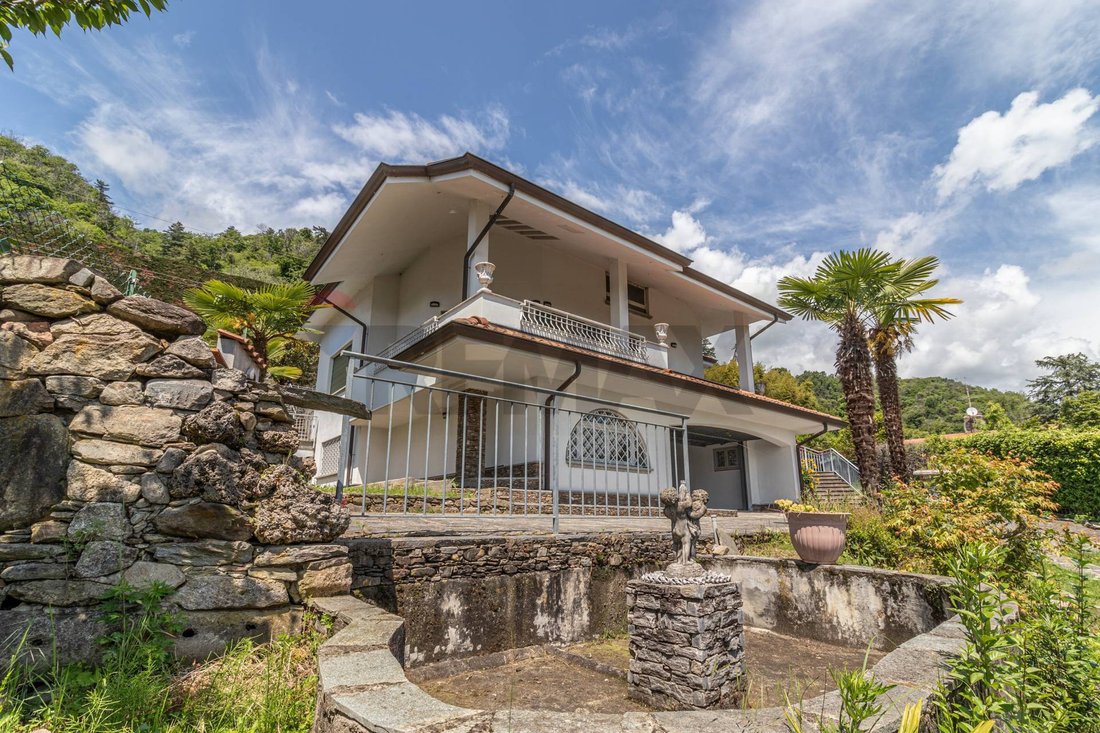 Villa in Meina, Piedmont, Italy 2 - 17392650