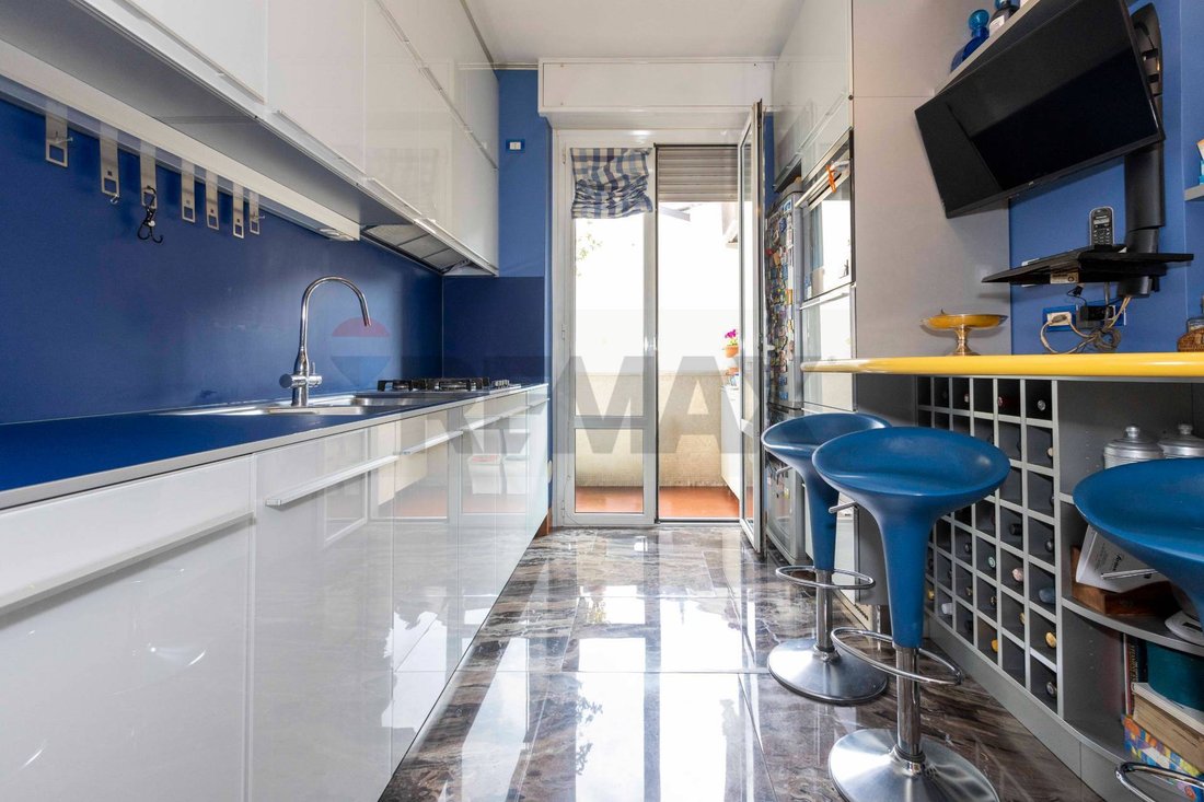 Apartment in Centrale, Milan, Italy 4 - 17377750