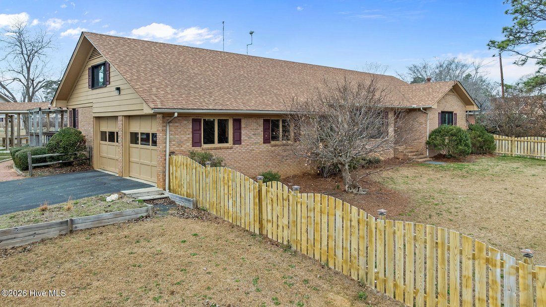 House in Benson, North Carolina, United States 4 - 17393957