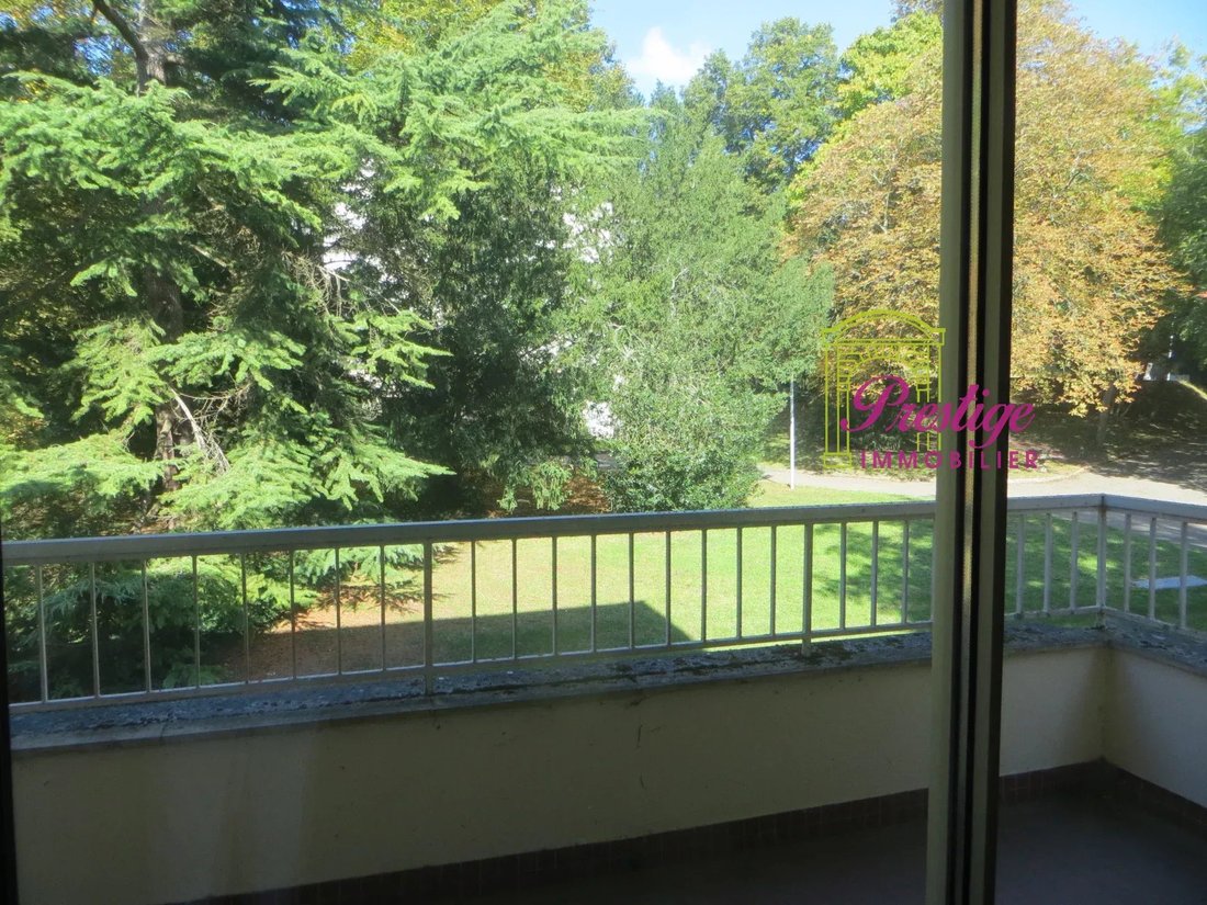 Apartment in Sud, Le Mesnil-le-Roi, France 4 - 16150758
