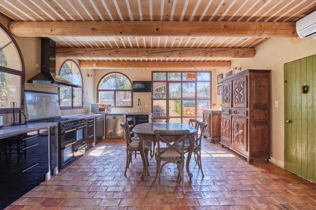 House in Le Tholonet, Provence-Alpes-Côte d'Azur, France 2 - 17392031