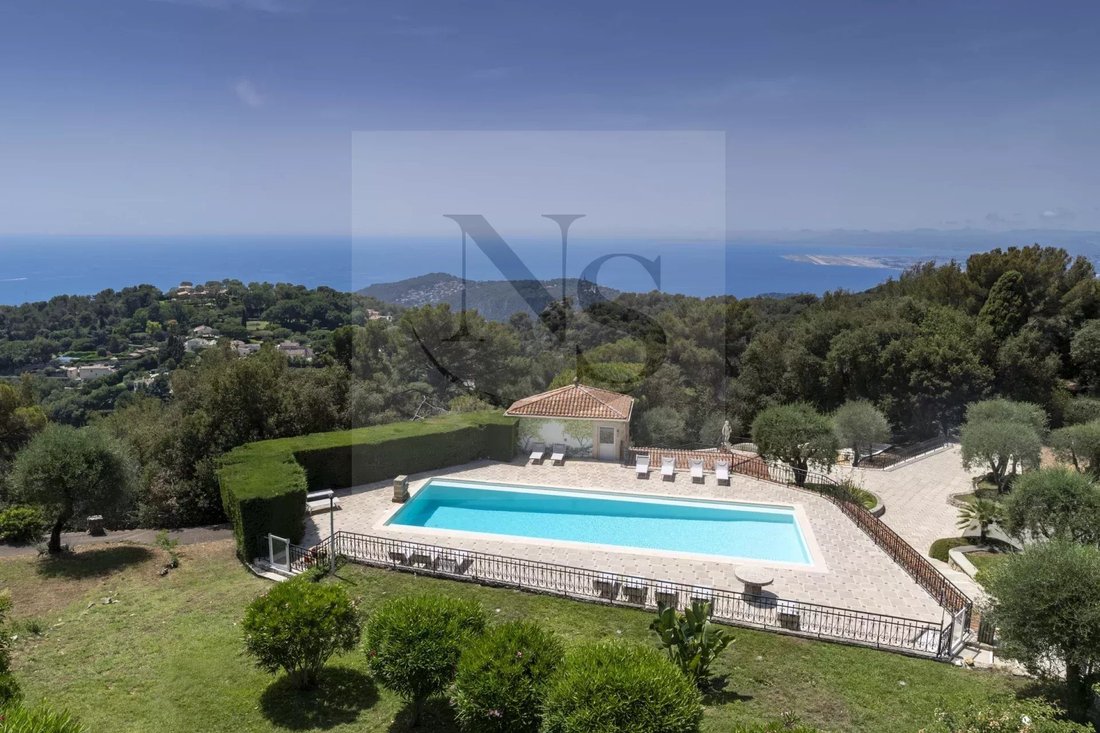 Estate in Villefranche-sur-Mer, Provence-Alpes-Côte d'Azur, France 3 - 17390327