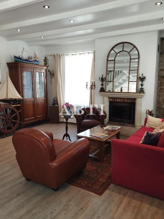 House in Locronan, Brittany, France 3 - 17393108