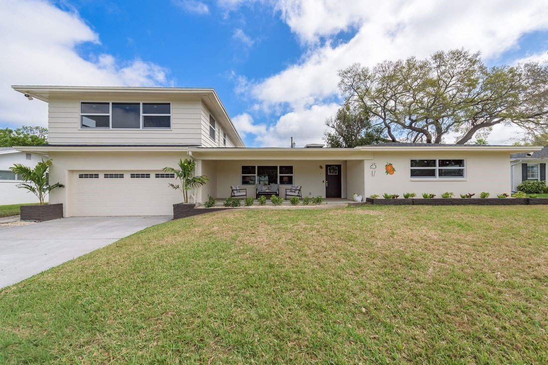 House in Dunedin, Florida, United States 3 - 17391197