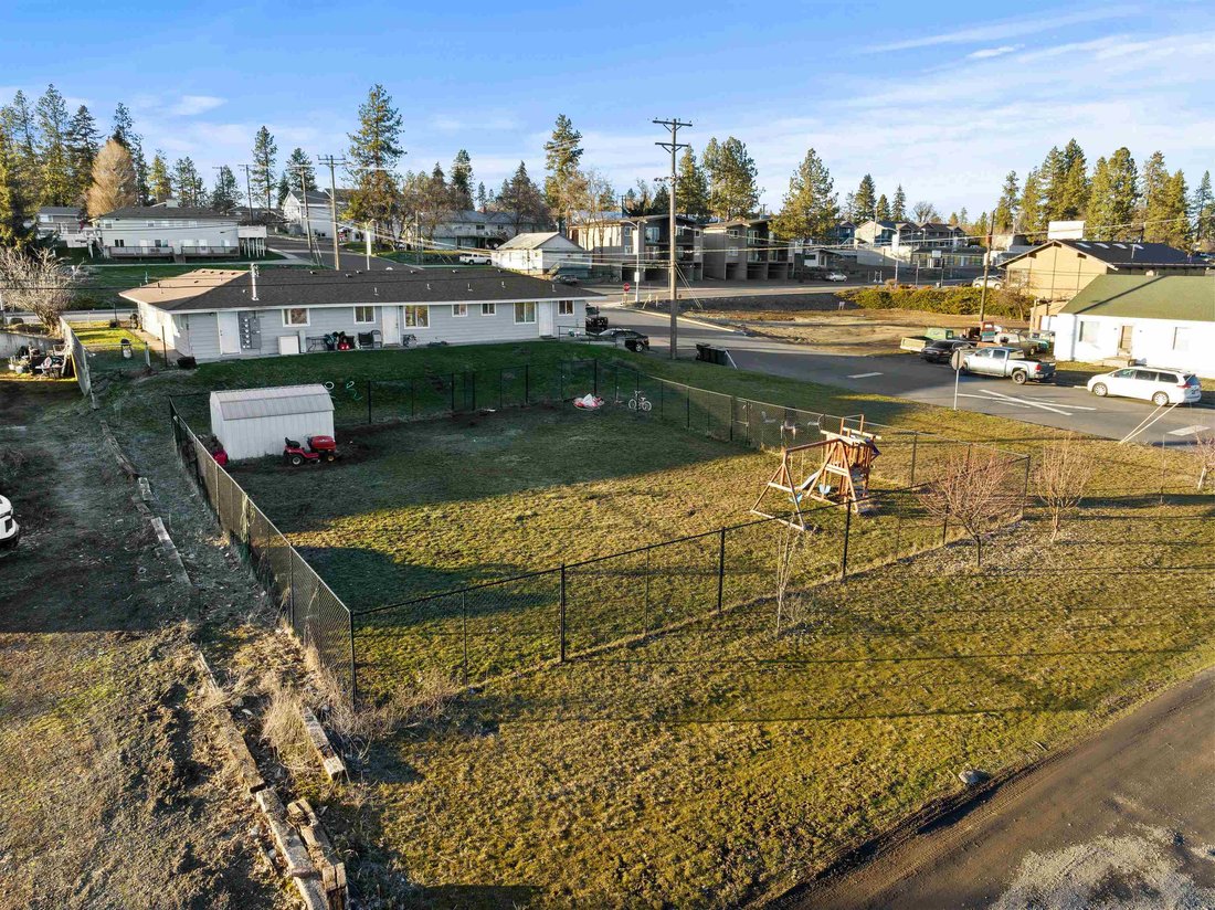 Cheney, Washington, United States 2 - 17390355