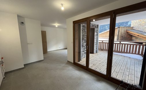 Apartment in Champagny-en-Vanoise, Auvergne-Rhône-Alpes, France 1