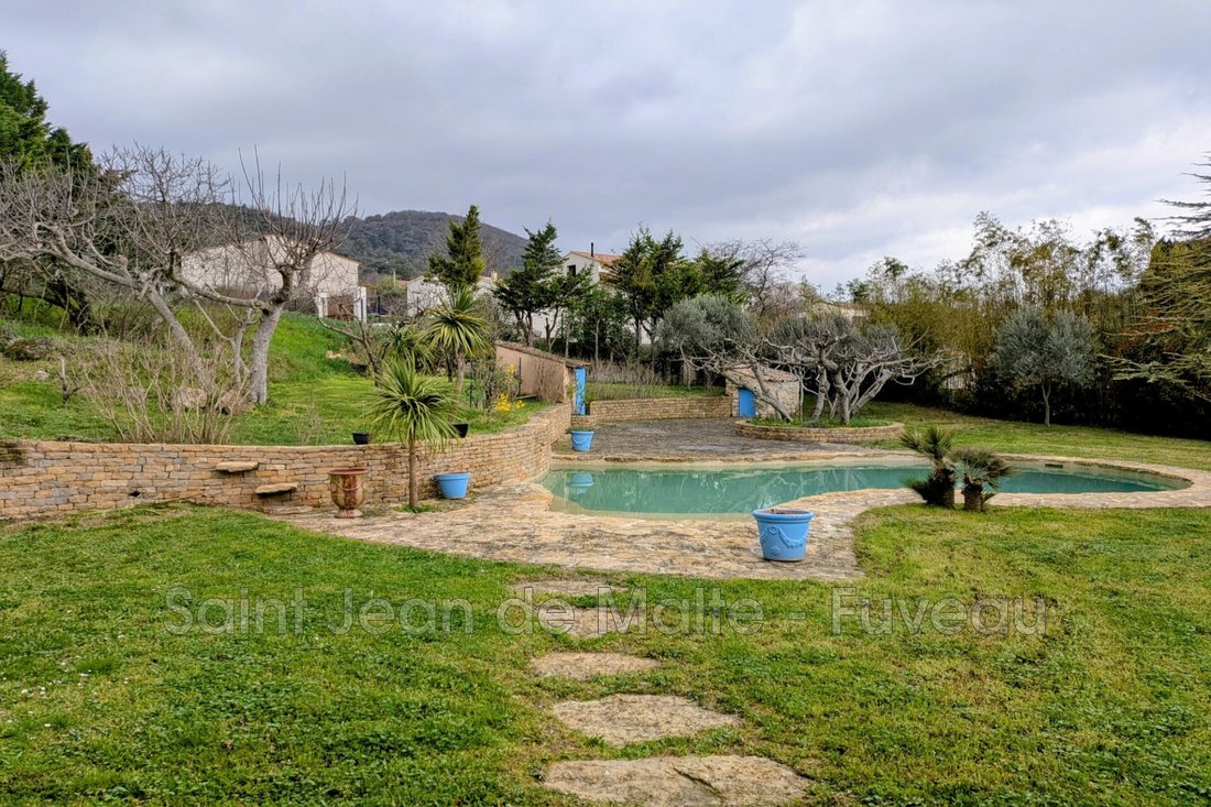 Villa in Saint-Savournin, Provence-Alpes-Côte d'Azur, France 3 - 17394311