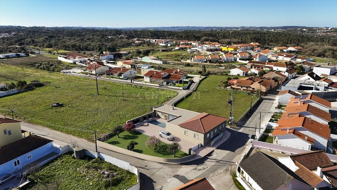 Villa in Aljubarrota, Leiria District, Portugal 2 - 17394884