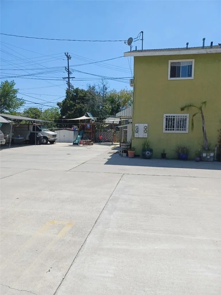 Los Angeles, California, United States 5 - 17390602