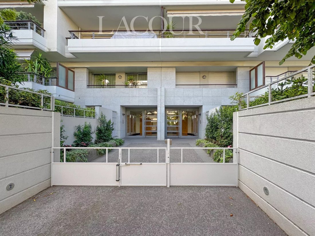 Apartment in Cannes, Provence-Alpes-Côte d'Azur, France 1 - 17390263
