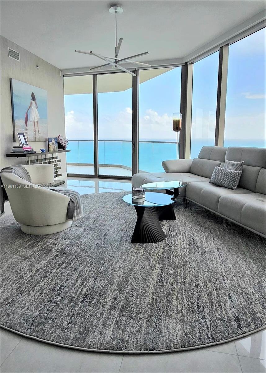 Condo in Sunny Isles Beach, Florida, United States 1 - 17393284