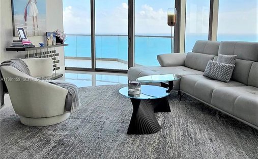 Condo in Sunny Isles Beach, Florida, United States 1