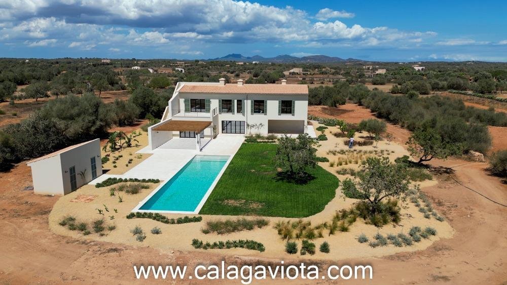Villa in ses Salines, Balearic Islands, Spain 1 - 15099581
