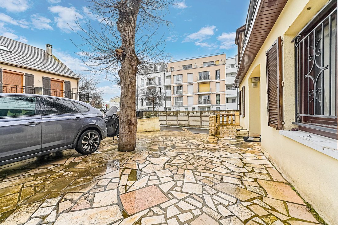 House in Centre Ancien, Bonneuil-sur-Marne, France 5 - 17393094