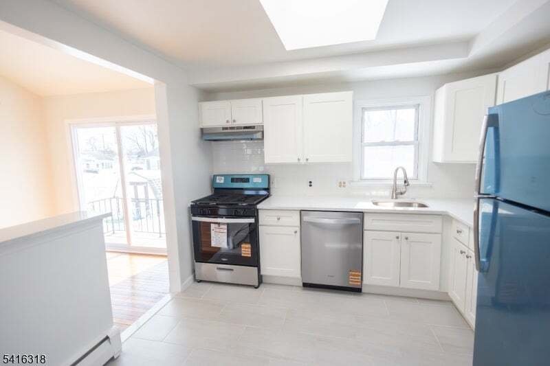 House in Carteret, New Jersey, United States 5 - 17392642