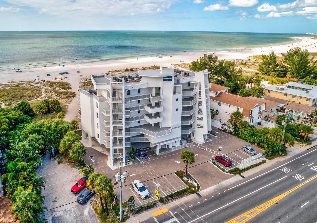 Condo in St. Pete Beach, Florida, United States 1 - 17391400