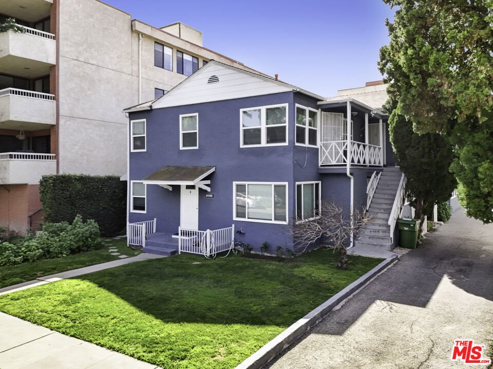 Los Angeles, California, United States 1 - 17393522