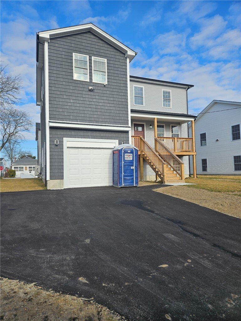 House in Cranston, Rhode Island, United States 3 - 17393463