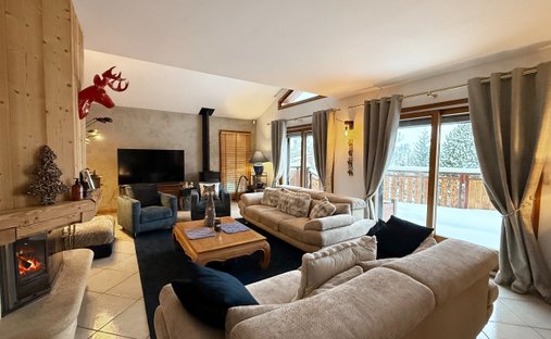 House in Mont-de-Lans, Les Deux Alpes, France 1