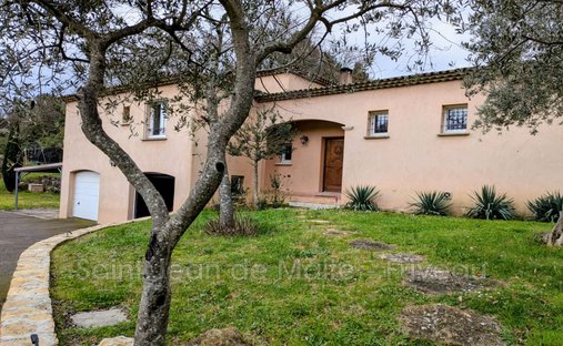 Villa in Saint-Savournin, Provence-Alpes-Côte d'Azur, France 1