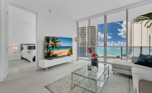 Condo in Golden Beach, Florida, United States 1