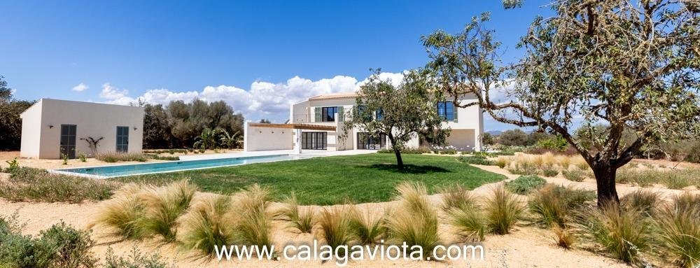 Villa in ses Salines, Balearic Islands, Spain 3 - 15099581