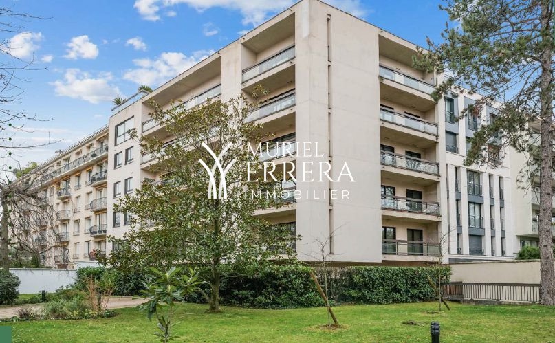 Apartment in La Plaine des Sablons, Neuilly-sur-Seine, France 3 - 16493489