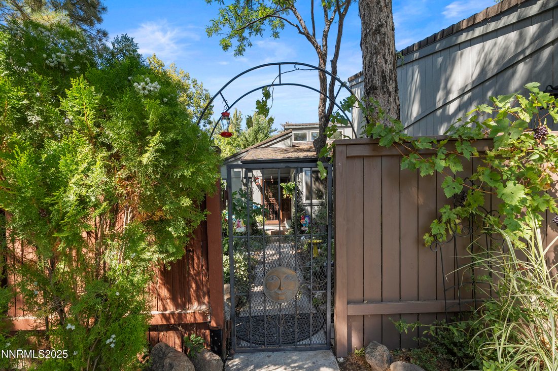 House in Reno, Nevada, United States 3 - 17389922