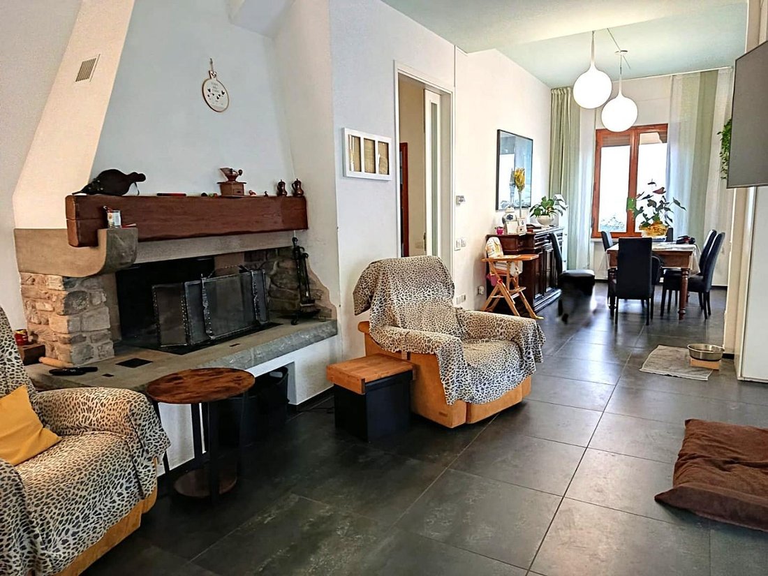 Villa in Historic Center, Empoli, Tuscany 2 - 17390342