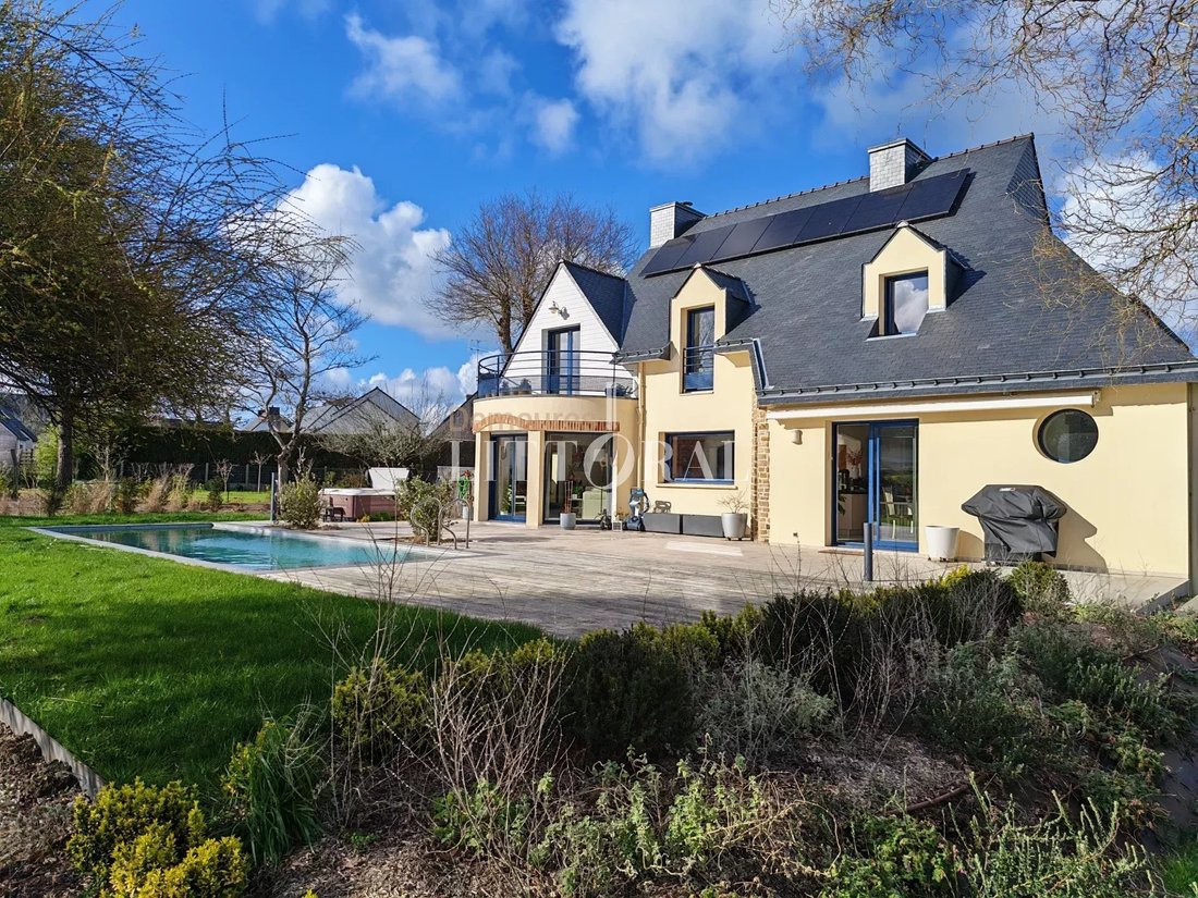 House in Ploeren, Brittany, France 1 - 17392095