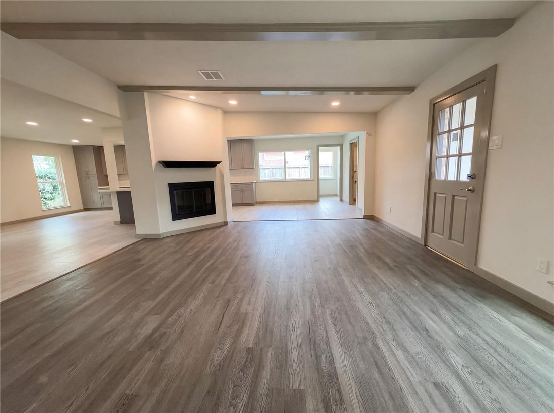 House in Houston, Texas, United States 3 - 17390752