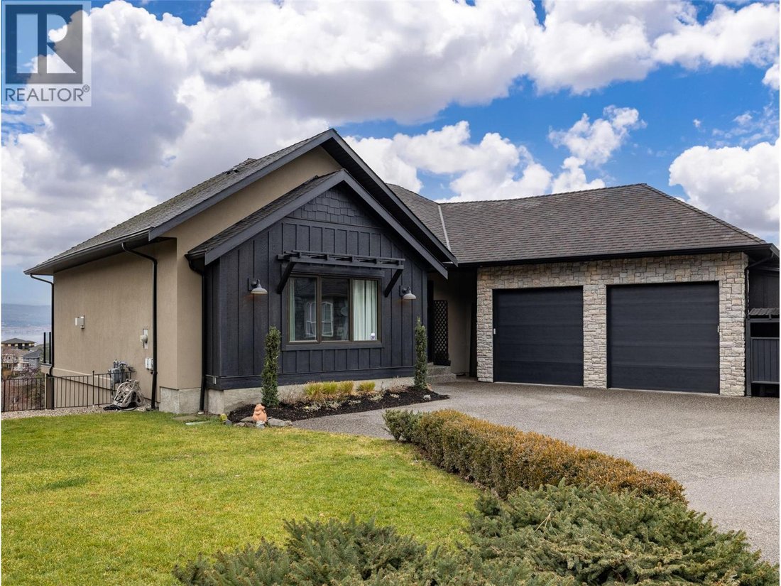House in Kelowna, British Columbia, Canada 1 - 17242072