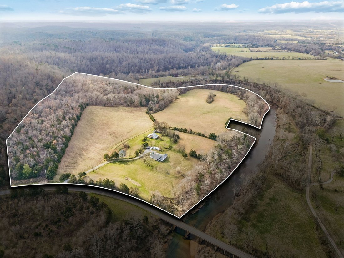 House in Nunnelly, Tennessee, United States 3 - 17390842