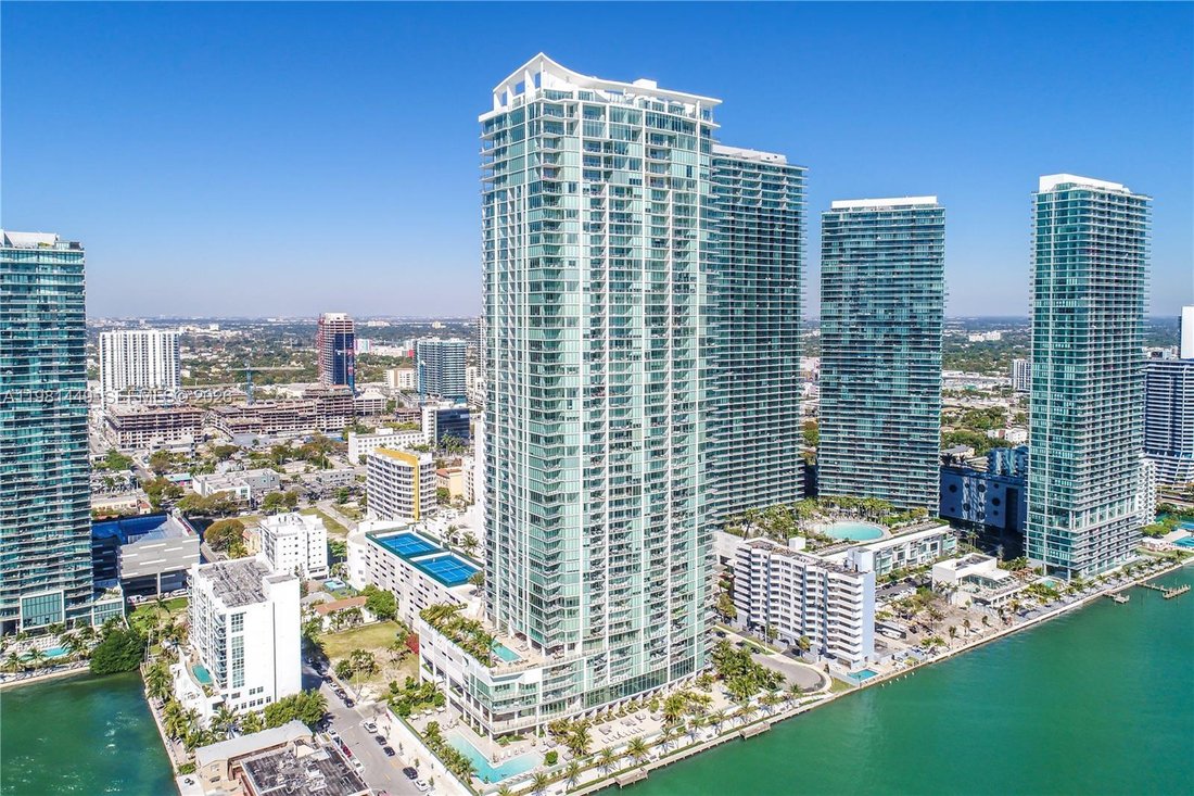 Condo in Miami, Florida, United States 2 - 17393282