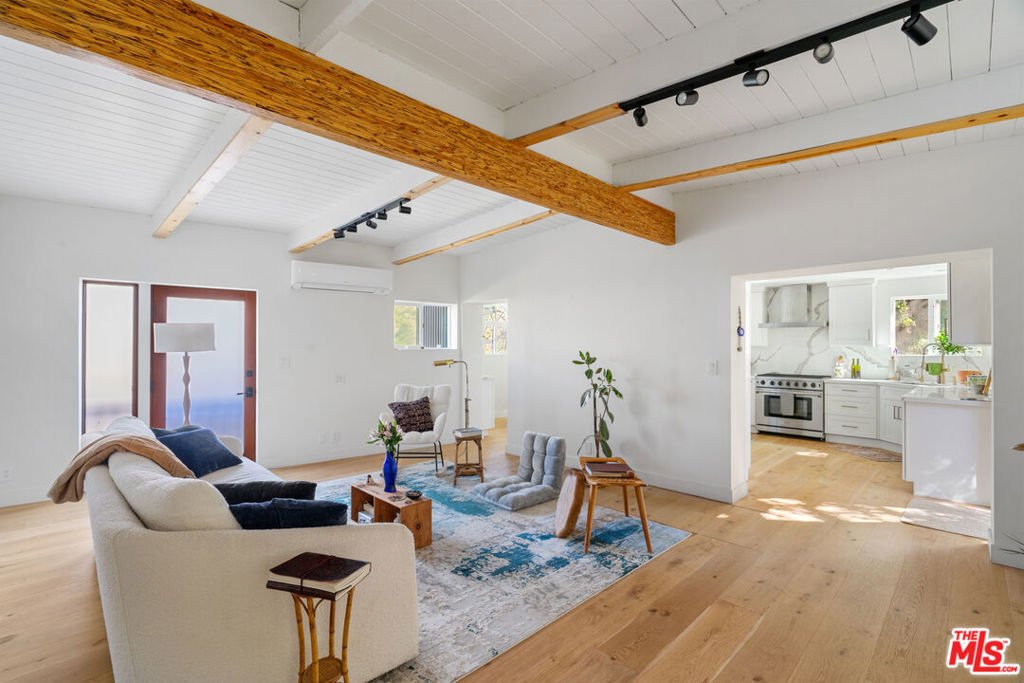 House in Topanga, California, United States 3 - 17390378