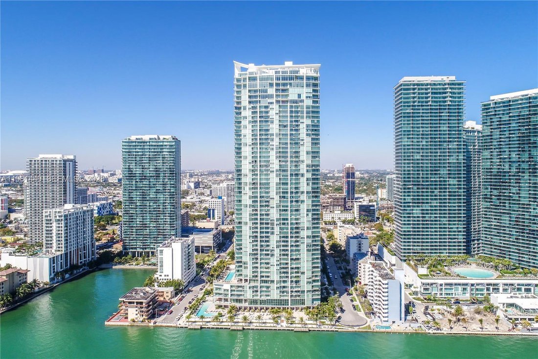 Condo in Miami, Florida, United States 1 - 17393282