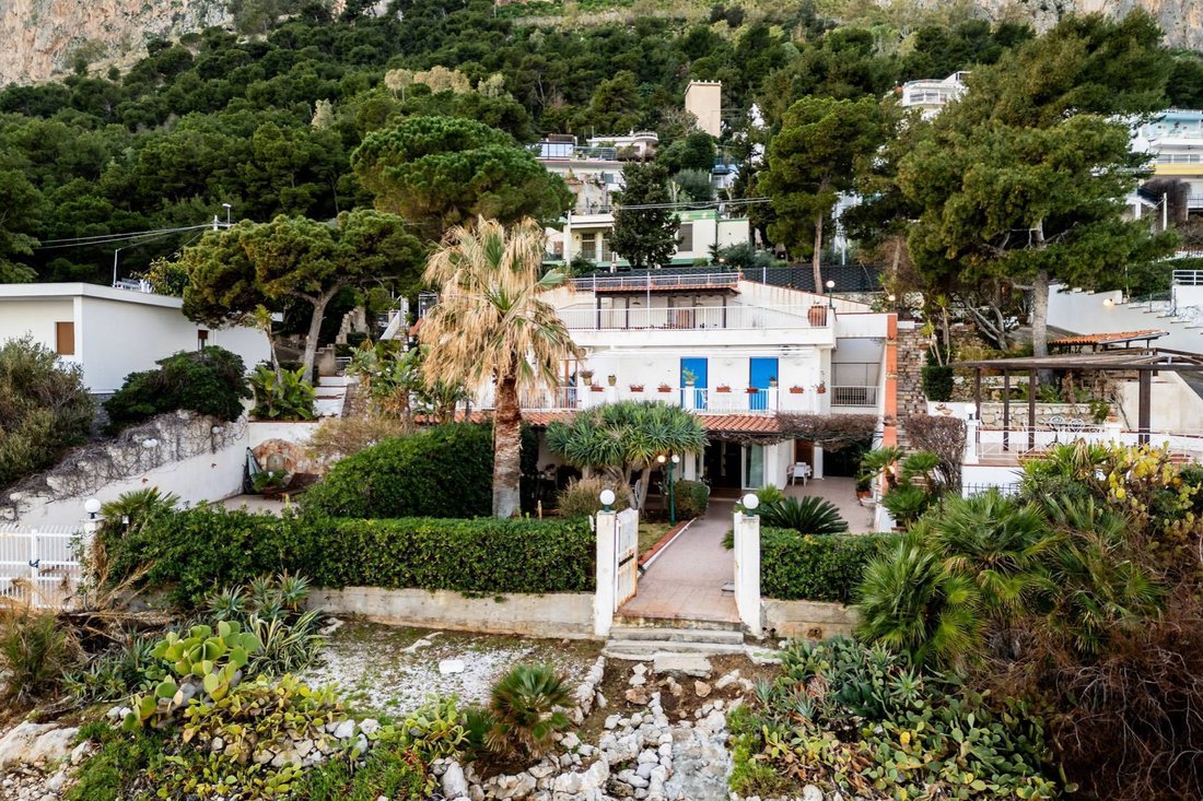 Villa in Addaura, Palermo, Italy 1 - 17392667