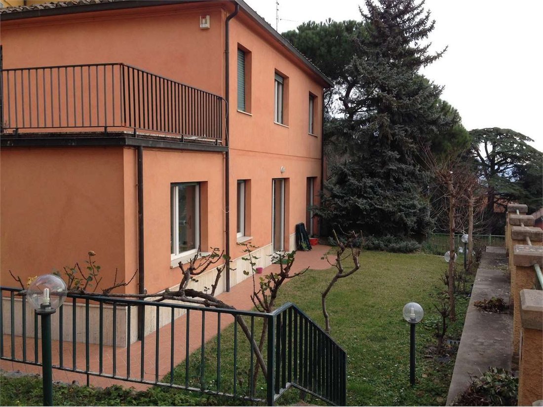 Villa in Historic Center, Perugia, Italy 1 - 17391341