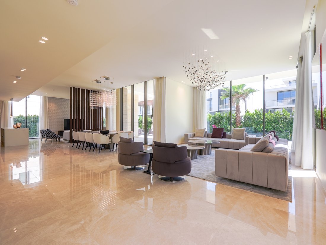 Villa in Hadaeq Sheikh Mohammed Bin Rashid, Dubai, United Arab Emirates 3 - 17394746