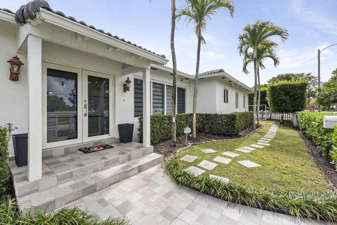 House in Hollywood, Florida, United States 3 - 17391679