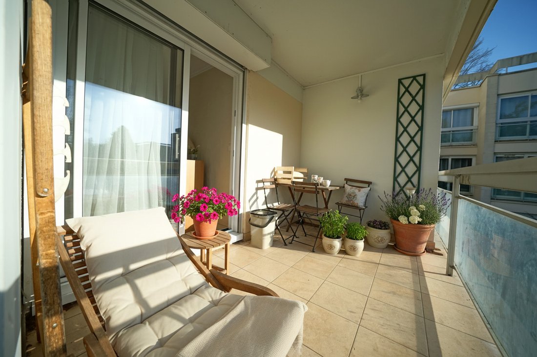 Apartment in Bailly, Ile-de-France, France 1 - 17391208