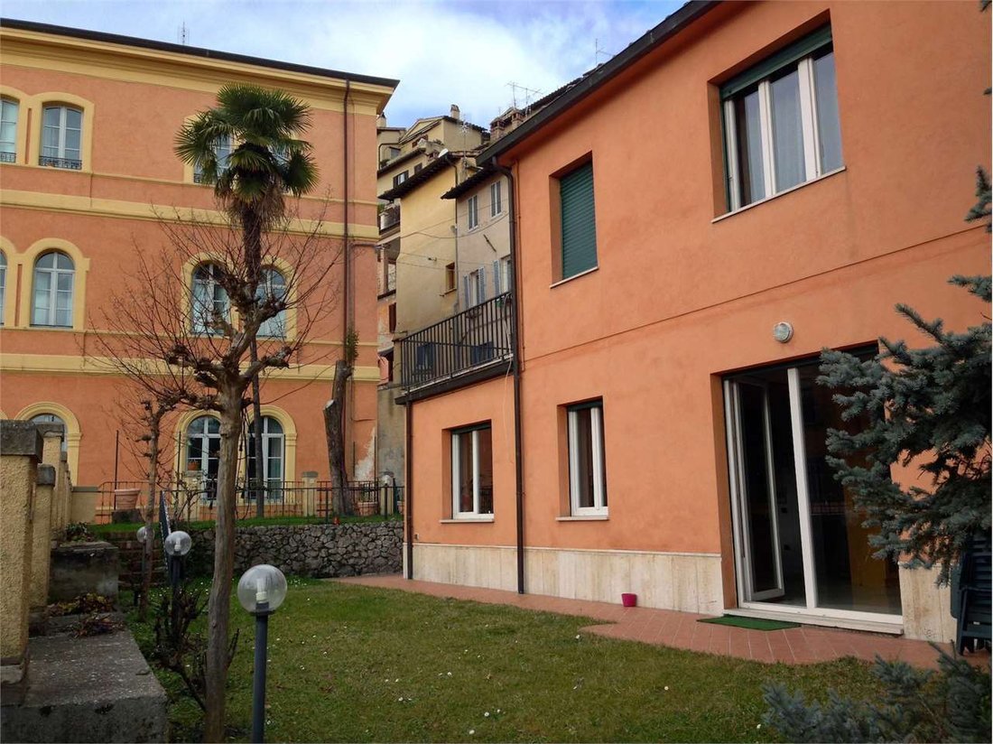 Villa in Historic Center, Perugia, Italy 5 - 17391341