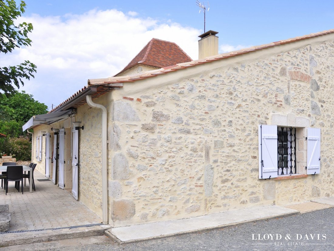 House in Saint-Méard-de-Gurçon, Nouvelle-Aquitaine, France 3 - 17393122