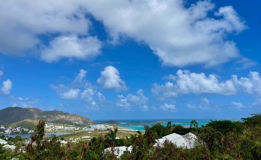 Land in Orient Bay, Collectivity of Saint Martin, Saint Martin 1