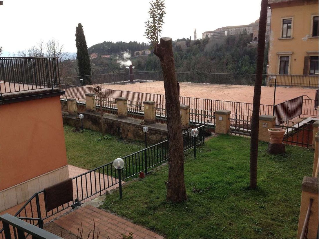 Villa in Historic Center, Perugia, Italy 4 - 17391341