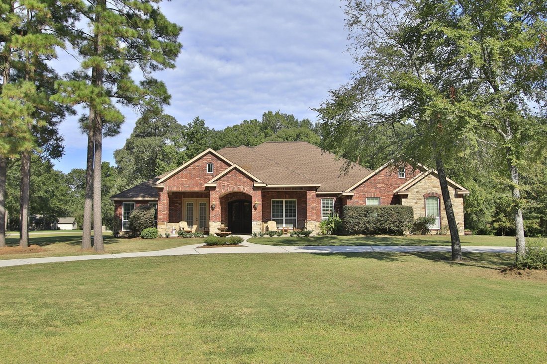 House in Willis, Texas, United States 1 - 17390757