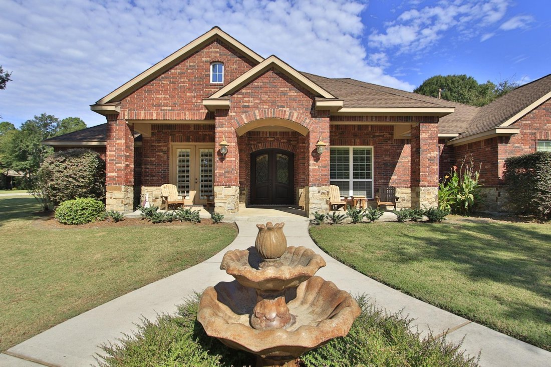 House in Willis, Texas, United States 4 - 17390757