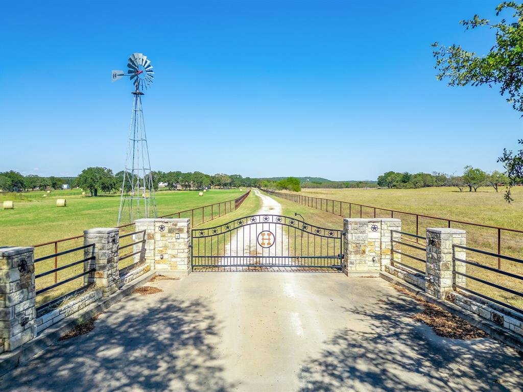 House in Mineral Wells, Texas, United States 1 - 17393805