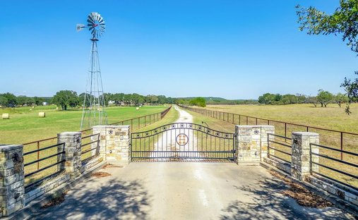 House in Mineral Wells, Texas, United States 1