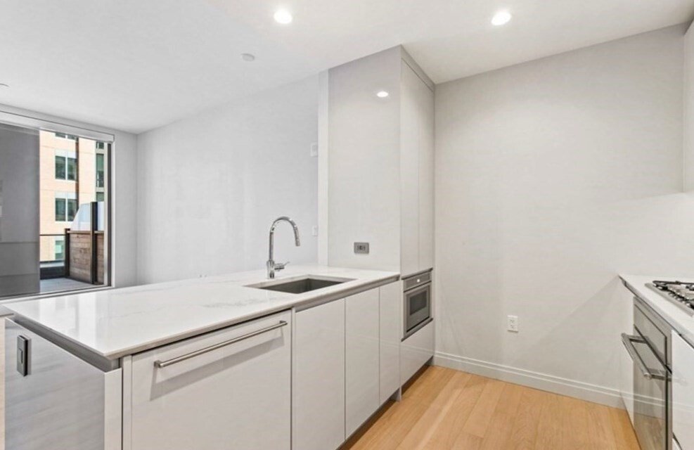 Condo in Boston, Massachusetts, United States 5 - 17391232